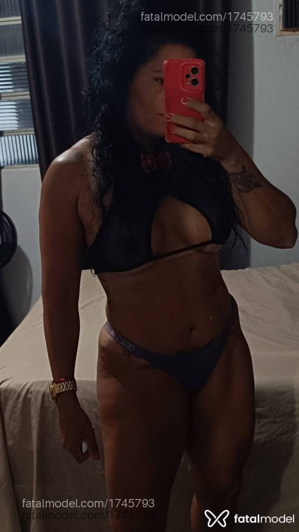 Acompanhante mulher morena (o) de olhos castanhos em Barra do Garças - Verônica