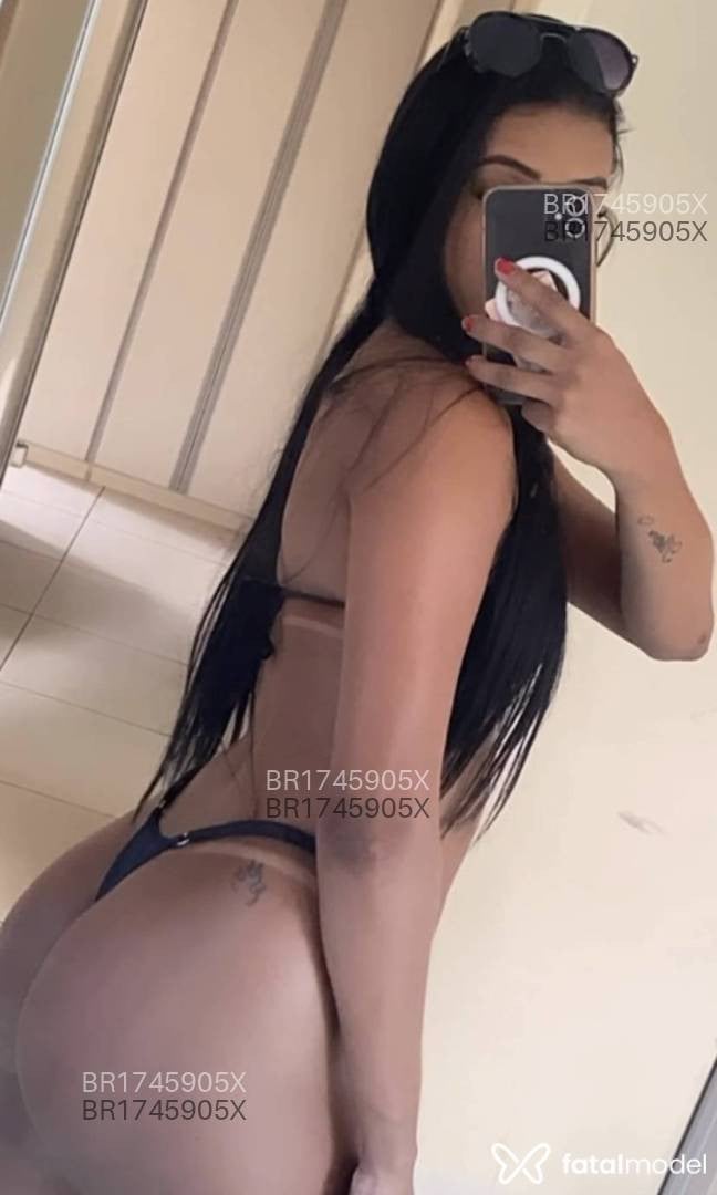 Acompanhante mulher morena (o) de olhos castanhos - Bruna Acompanhante mulher morena (o) de olhos castanhos - Bruna