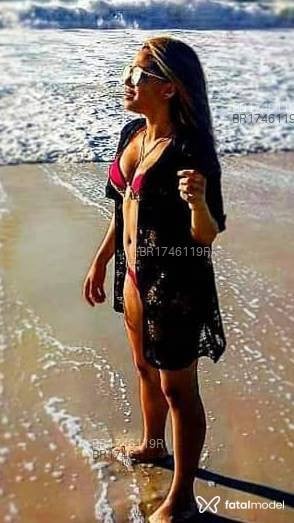 Acompanhante mulher loira (o) de olhos castanhos em Belo Horizonte - Larissa ferraz