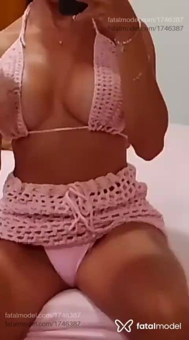 Acompanhante mulher com cabelo castanho de olhos castanhos em Atibaia - Bianca Souza