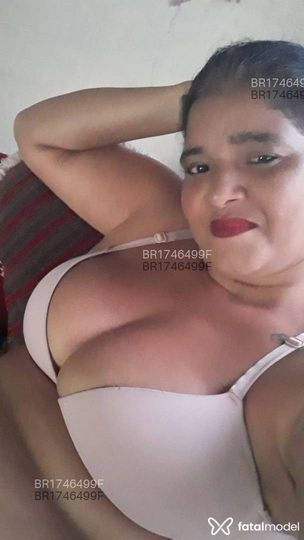 Acompanhante mulher morena (o) de olhos pretos em Registro Acompanhante mulher morena (o) de olhos pretos em Registro - Jenaina