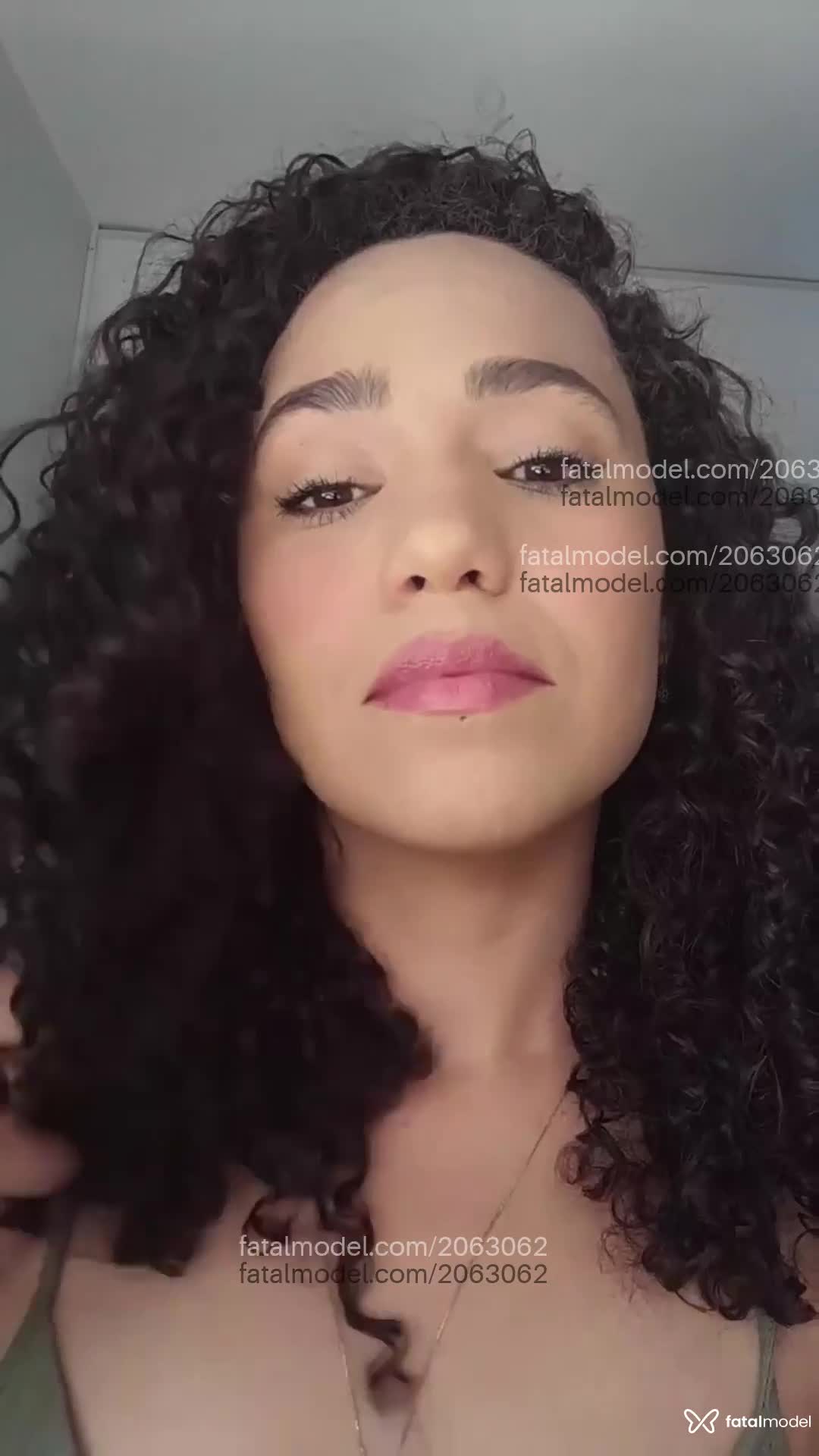 Acompanhante mulher com cabelo castanho de olhos castanhos em Brasília - Melissa