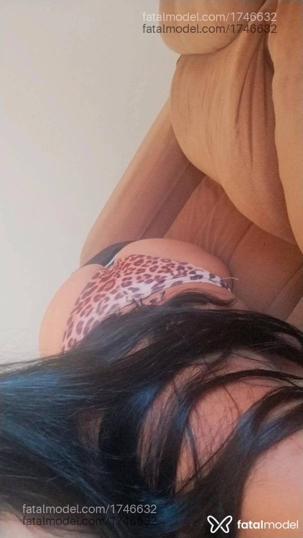 Acompanhante mulher morena (o) de olhos castanhos - Jéssica