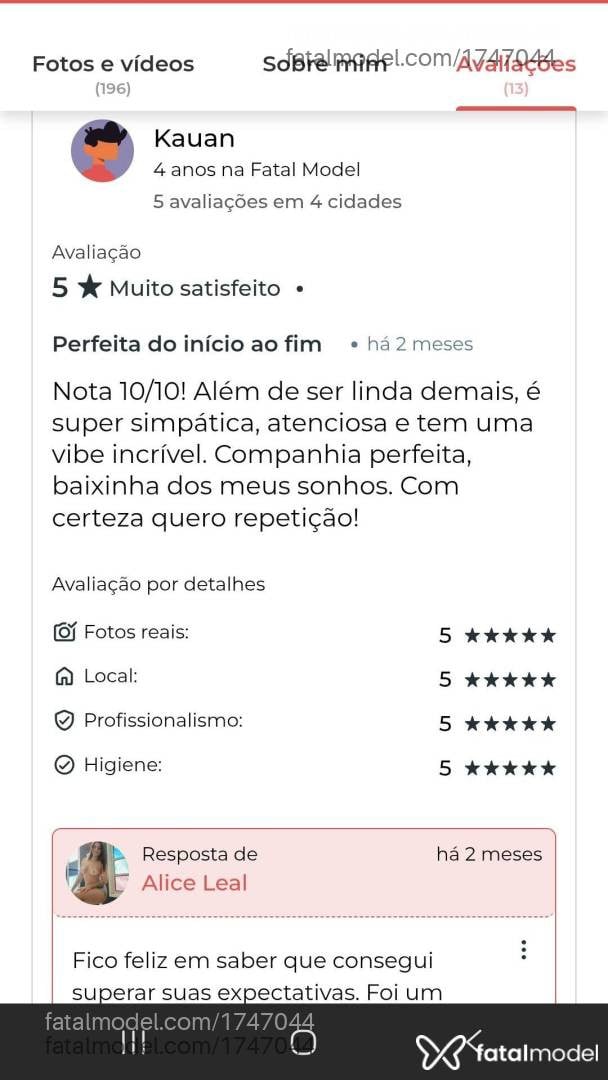 Acompanhante mulher com cabelo castanho de olhos pretos - Alice Leal