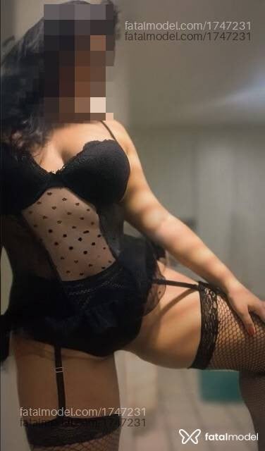 Acompanhante mulher morena (o) de olhos castanhos - Maya Dantas