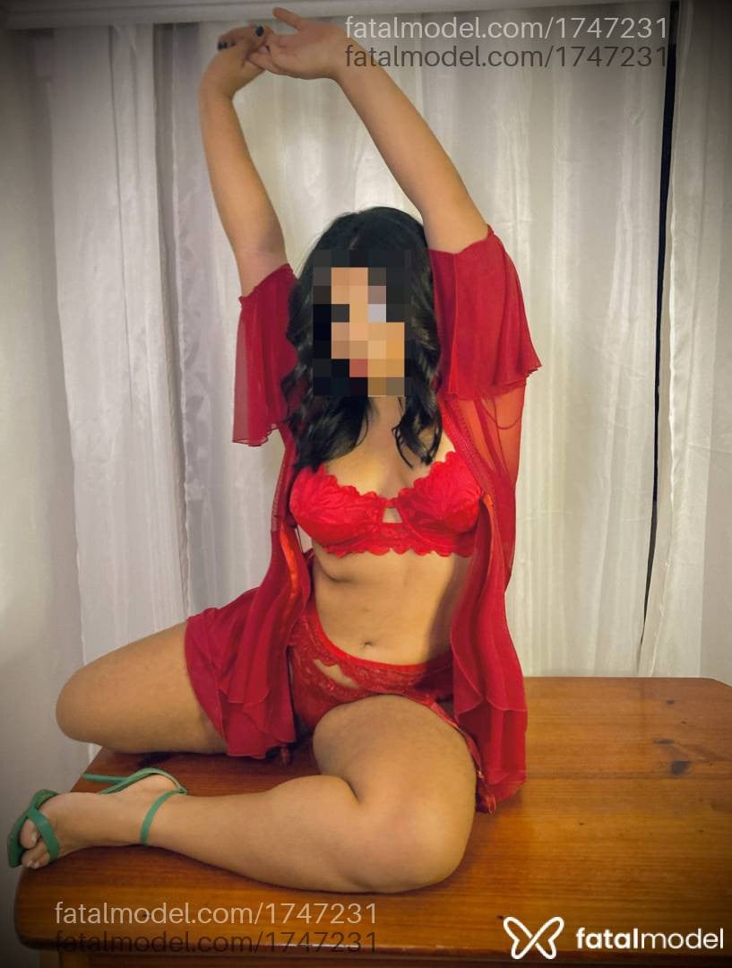 Acompanhante mulher morena (o) de olhos castanhos - Maya Dantas