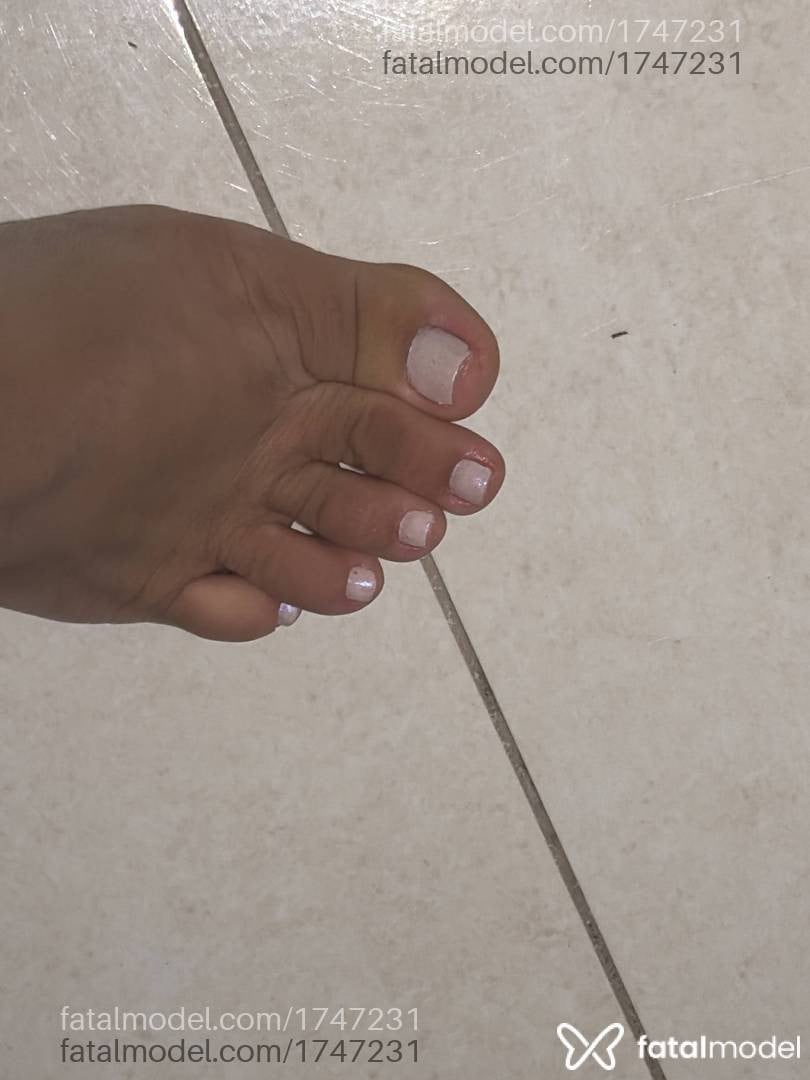 Acompanhante mulher morena (o) de olhos castanhos - Maya Dantas