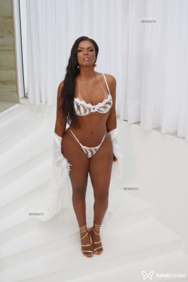 Acompanhante mulher trans morena (o) de olhos castanhos em Jaú Acompanhante mulher trans morena (o) de olhos castanhos em Jaú - Paulla Robertha