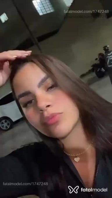 Acompanhante mulher morena (o) de olhos verdes em Guaratinguetá - Nayara Martins