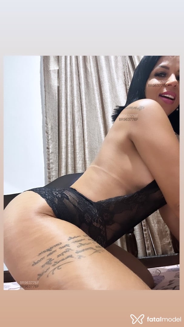 Acompanhante mulher morena (o) de olhos mel em Rio Verde Acompanhante mulher morena (o) de olhos mel em Rio Verde - Juliana
