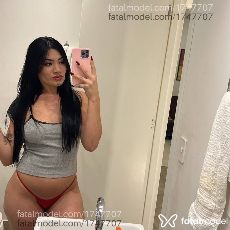 Acompanhante mulher morena (o) de olhos castanhos - Paola