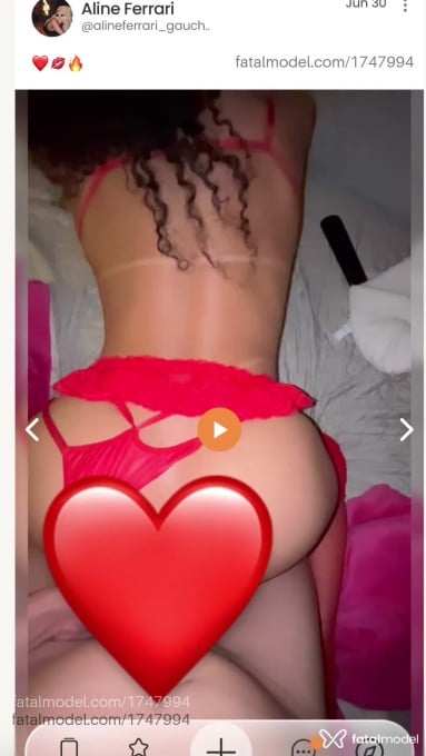 Acompanhante mulher loira (o) de olhos castanhos em Canoas Acompanhante mulher loira (o) de olhos castanhos em Canoas - Aline Ferrari