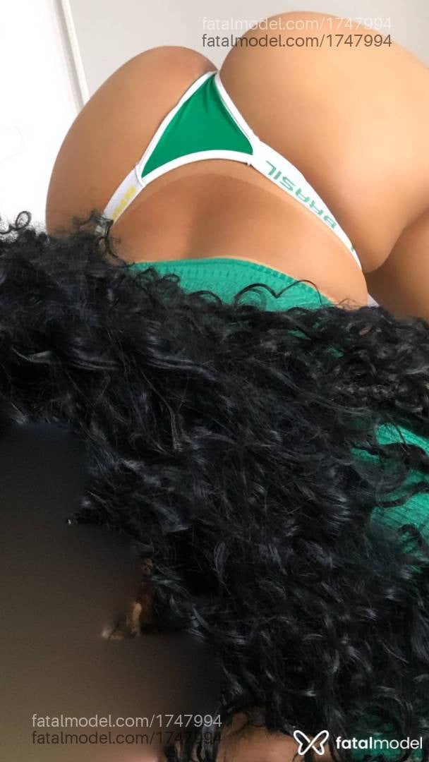 Acompanhante mulher loira (o) de olhos castanhos em Canoas Acompanhante mulher loira (o) de olhos castanhos em Canoas - Aline Ferrari