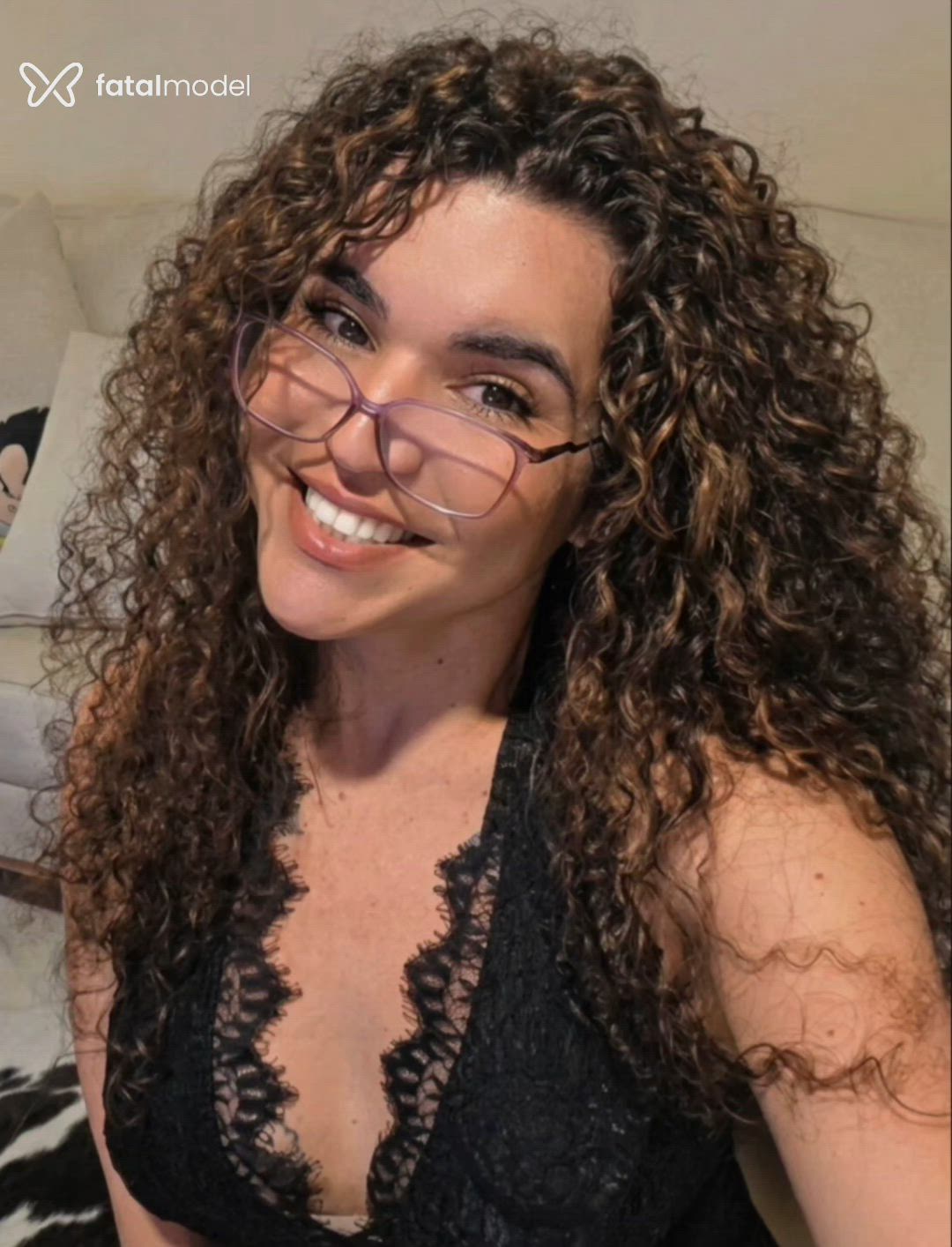 Acompanhante mulher trans com cabelo castanho de olhos castanhos - Juliana Acompanhante mulher trans com cabelo castanho de olhos castanhos - Juliana