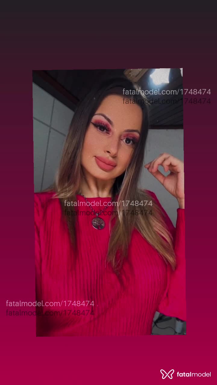 Acompanhante mulher loira (o) de olhos castanhos - Jujuuu Acompanhante mulher loira (o) de olhos castanhos - Jujuuu