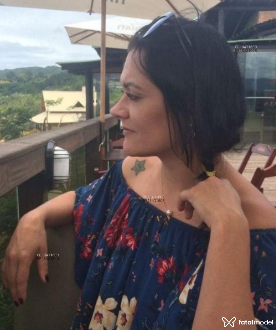 Acompanhante mulher morena (o) de olhos verdes em Tijucas - Gabrielly