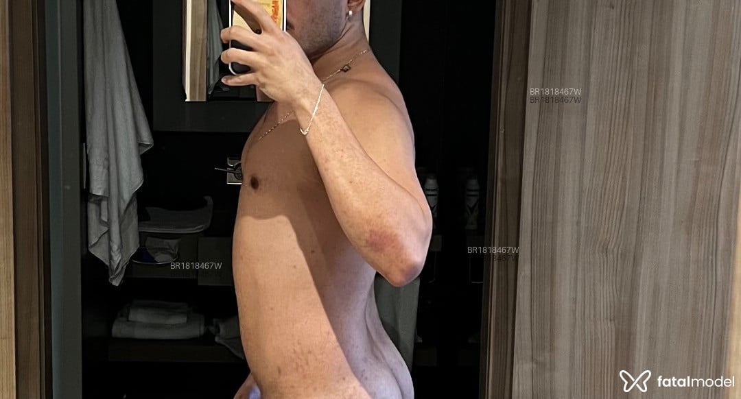 Acompanhante homem morena (o) de olhos castanhos em Rio de Janeiro - Felipe