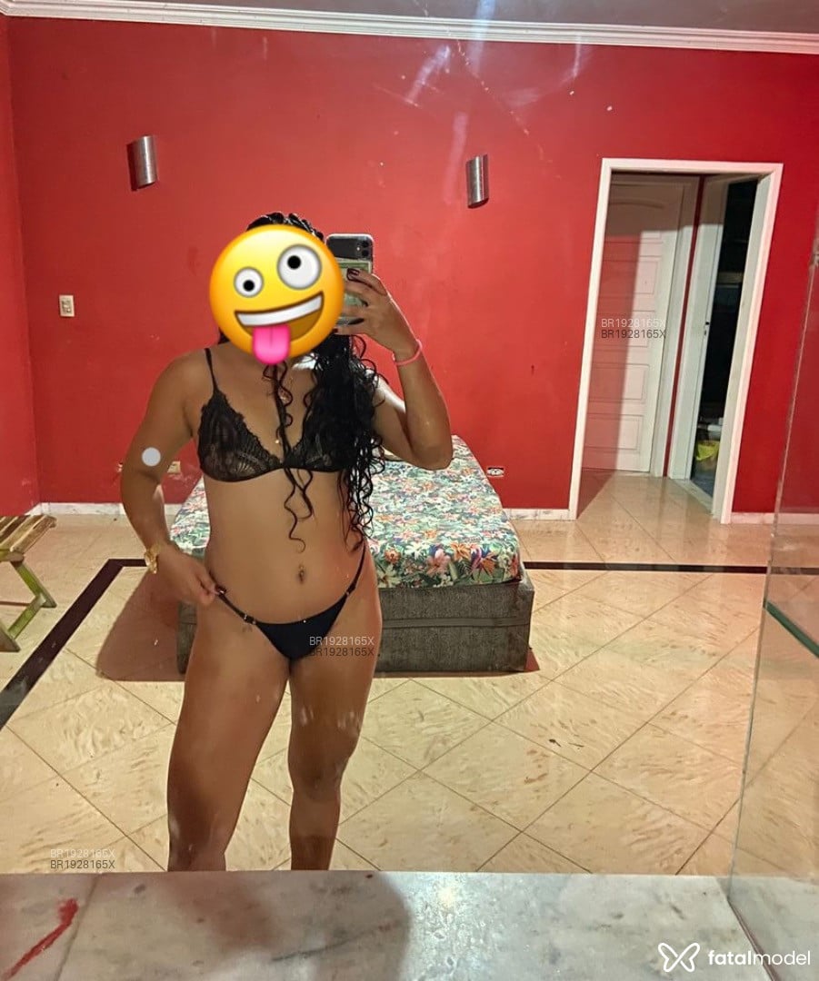 Acompanhante mulher com cabelo castanho de olhos castanhos em Guarabira - Morena