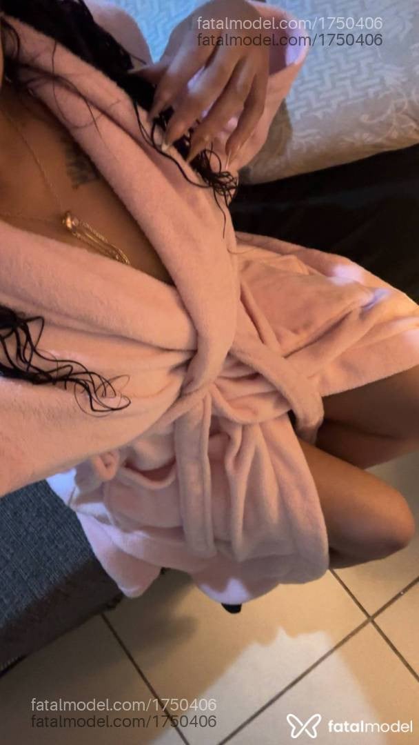 Acompanhante mulher com cabelo castanho de olhos castanhos - Bianca