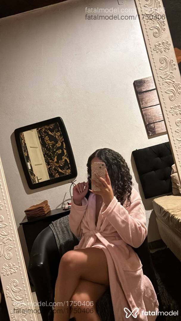 Acompanhante mulher com cabelo castanho de olhos castanhos - Bianca