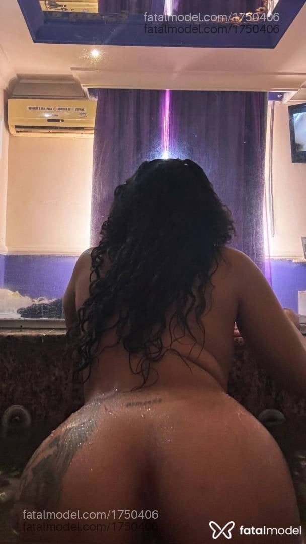 Acompanhante mulher com cabelo castanho de olhos castanhos - Bianca