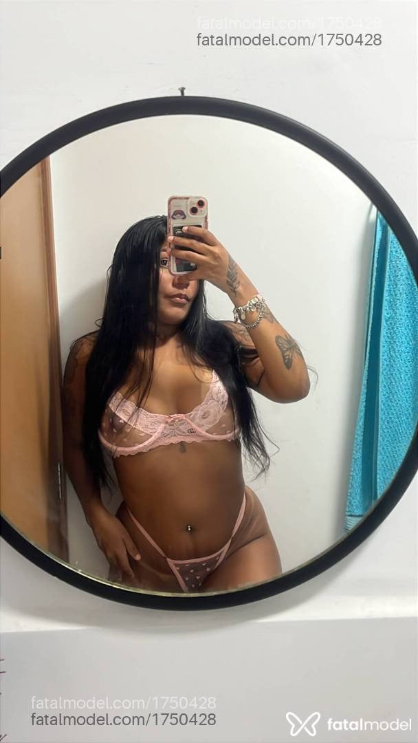 Acompanhante mulher morena (o) de olhos castanhos - Karol ferrari