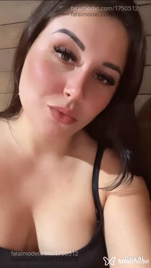 Acompanhante mulher com cabelo castanho de olhos castanhos - Carol