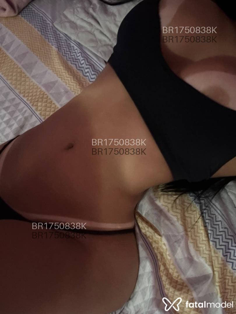 Acompanhante mulher morena (o) de olhos mel em Cascavel - Valentina