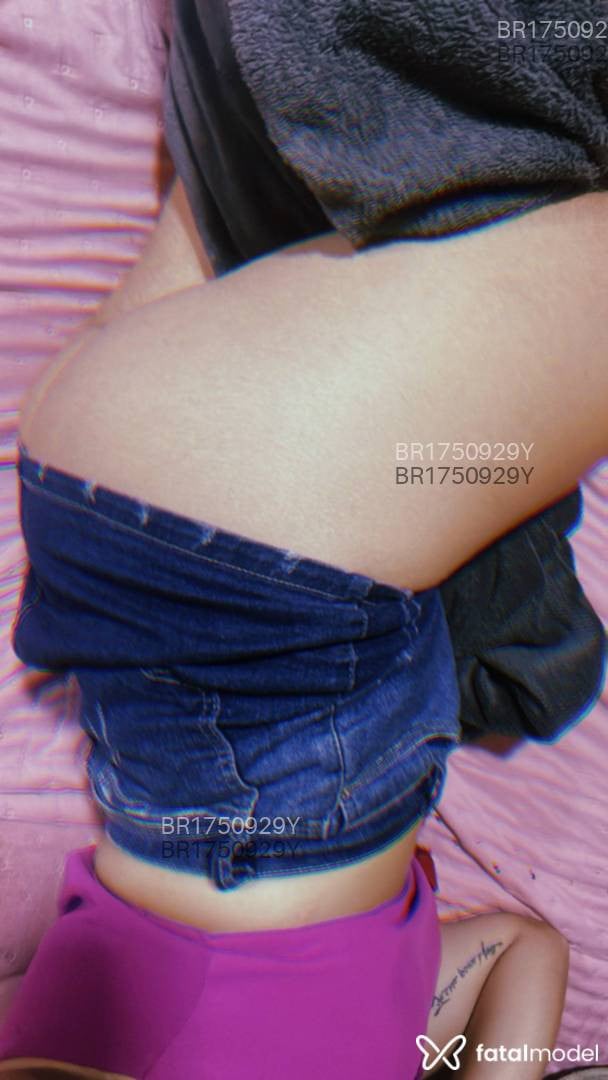 Acompanhante mulher loira (o) de olhos castanhos em Icó Acompanhante mulher loira (o) de olhos castanhos em Icó - Cinderela