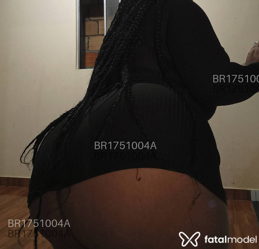 Acompanhante mulher com cabelo castanho de olhos castanhos em Virtual Acompanhante mulher com cabelo castanho de olhos castanhos em Virtual - Babi bela