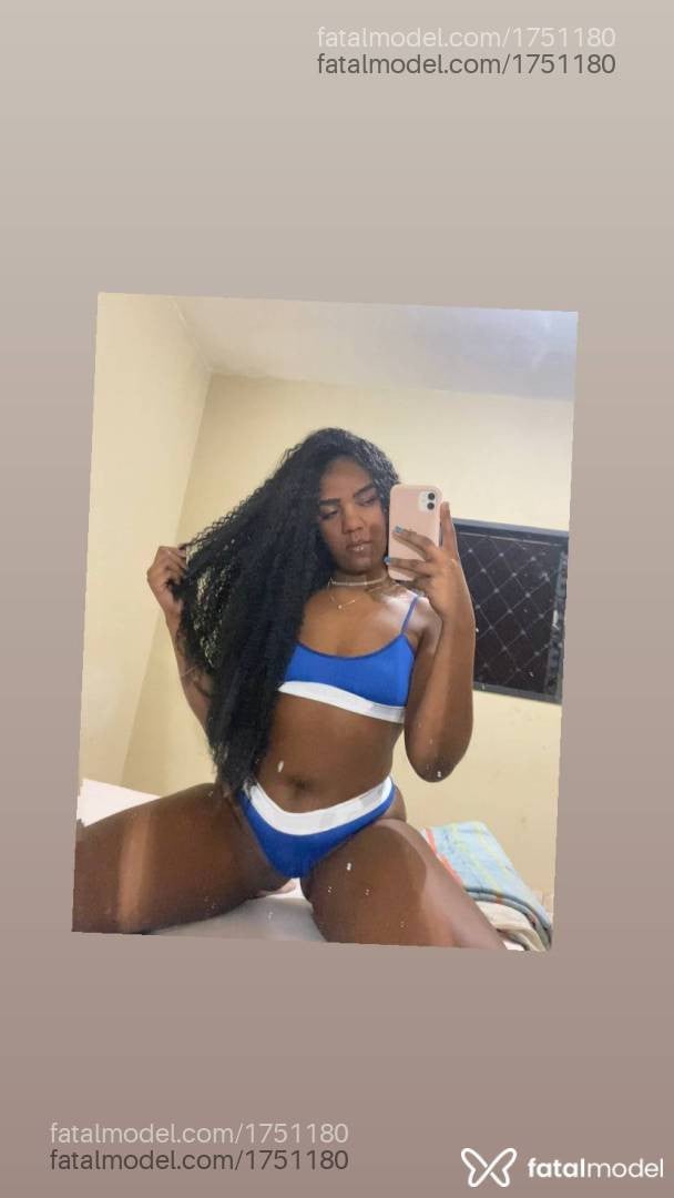 Acompanhante mulher com cabelo castanho de olhos castanhos - Isa Mendes