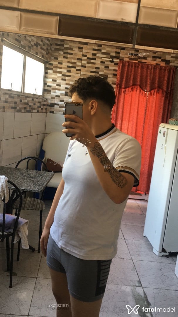 Acompanhante mulher com cabelo castanho de olhos pretos em Florianópolis - Maite