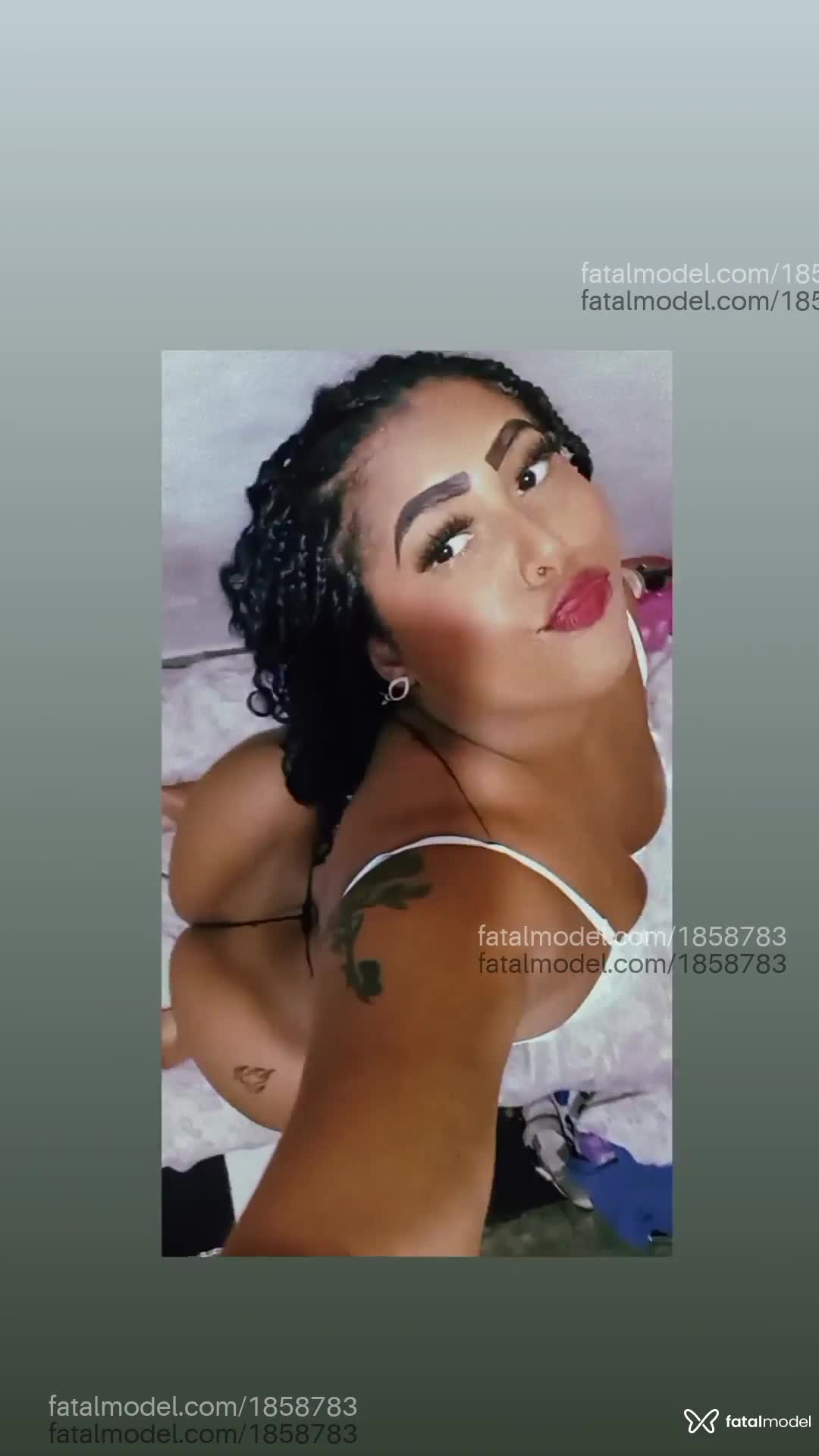 Acompanhante mulher morena (o) de olhos mel em Virtual - Nayara