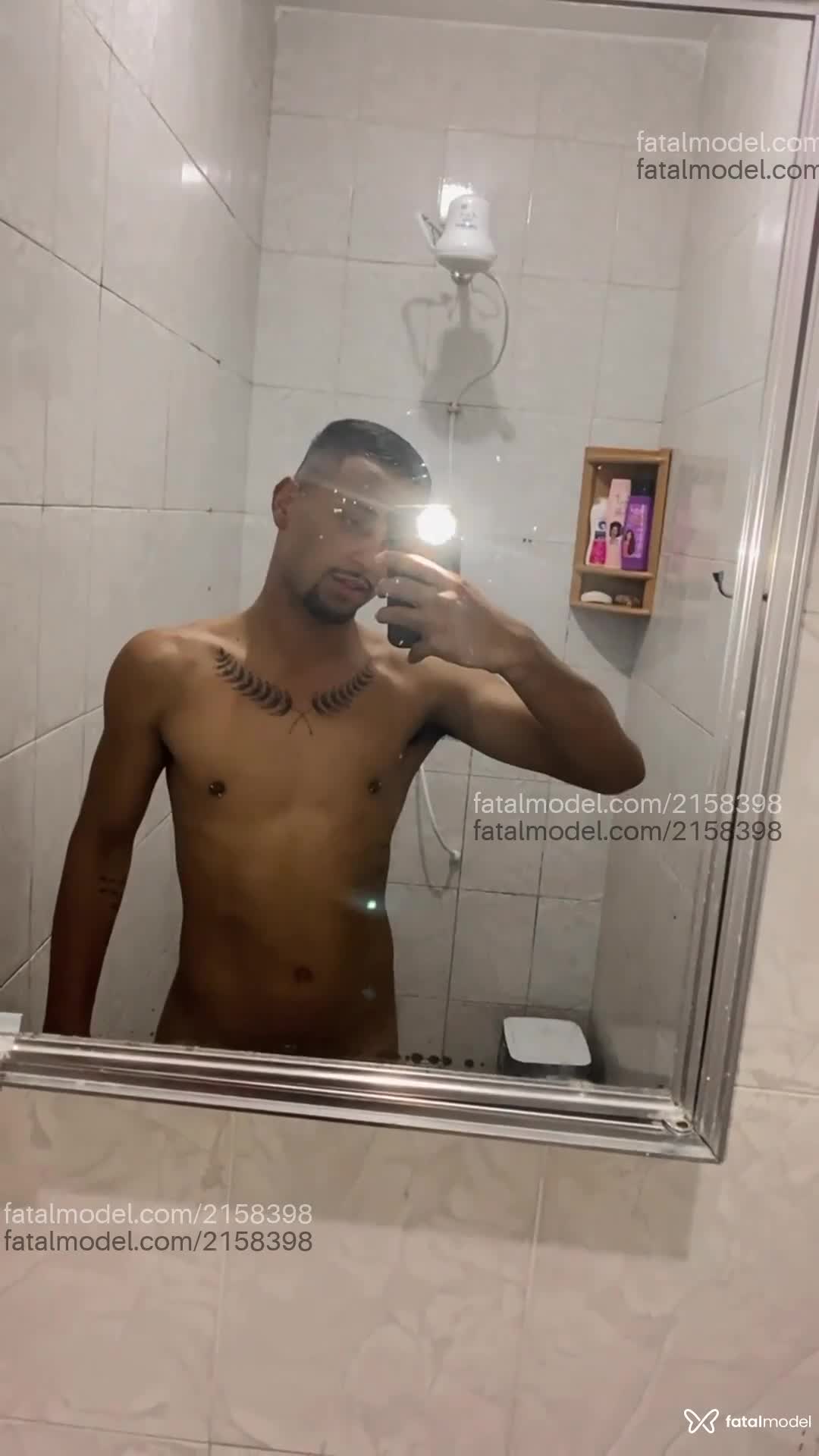 Acompanhante homem morena (o) de olhos pretos em Diadema - Deyvisson