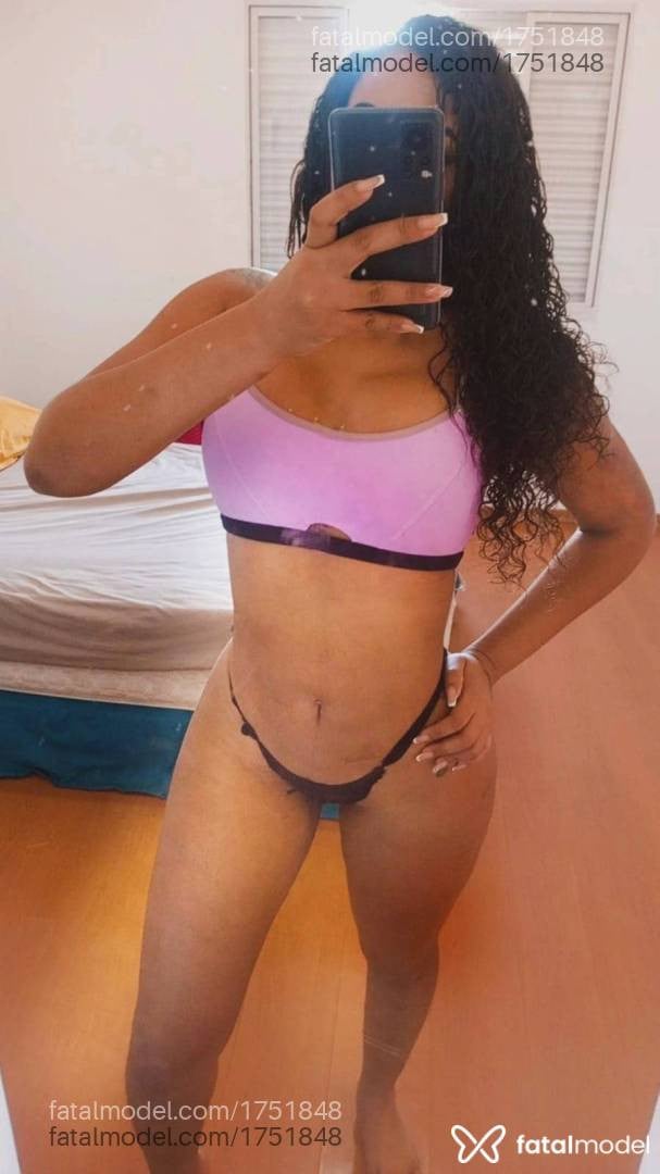Acompanhante mulher morena (o) de olhos castanhos em Marília Acompanhante mulher morena (o) de olhos castanhos em Marília - Fanny Silva
