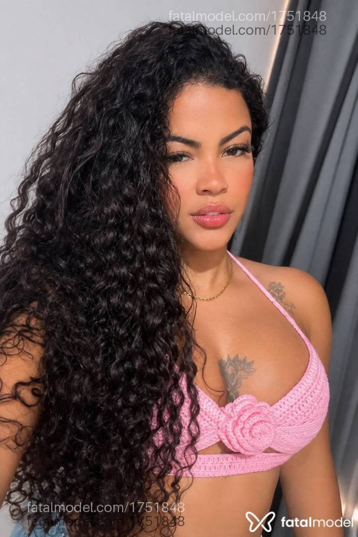 Acompanhante mulher morena (o) de olhos castanhos - Fanny Silva
