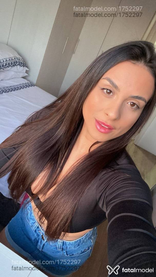 Acompanhante mulher morena (o) de olhos castanhos em Gramado - Babi Brito