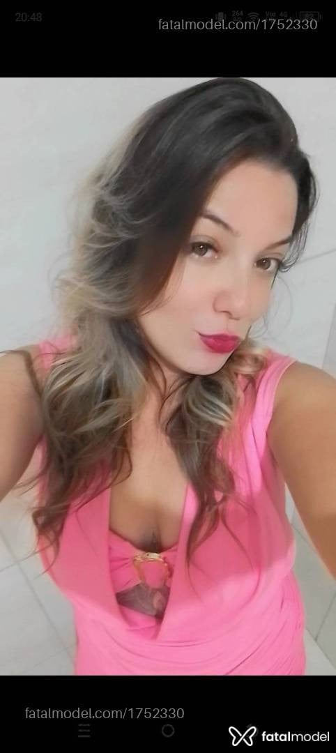 Acompanhante mulher loira (o) de olhos mel em São Carlos - Dryka