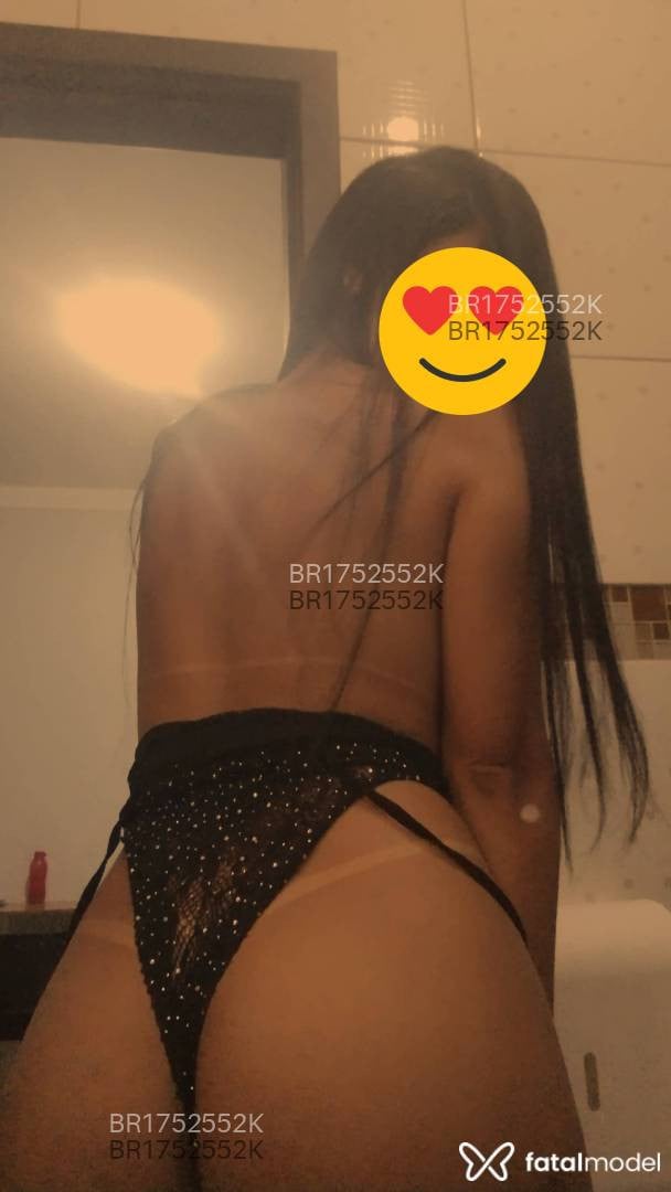 Acompanhante mulher morena (o) de olhos castanhos em Primavera do Leste - Eloá Ferraz
