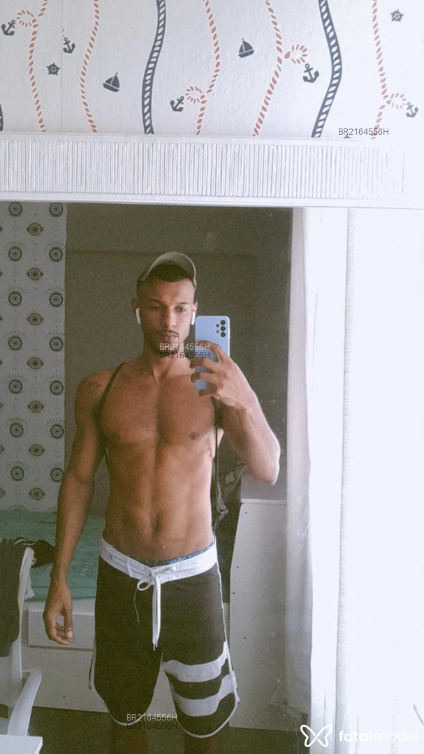 Acompanhante homem morena (o) de olhos castanhos em Rio de Janeiro - Rentboy