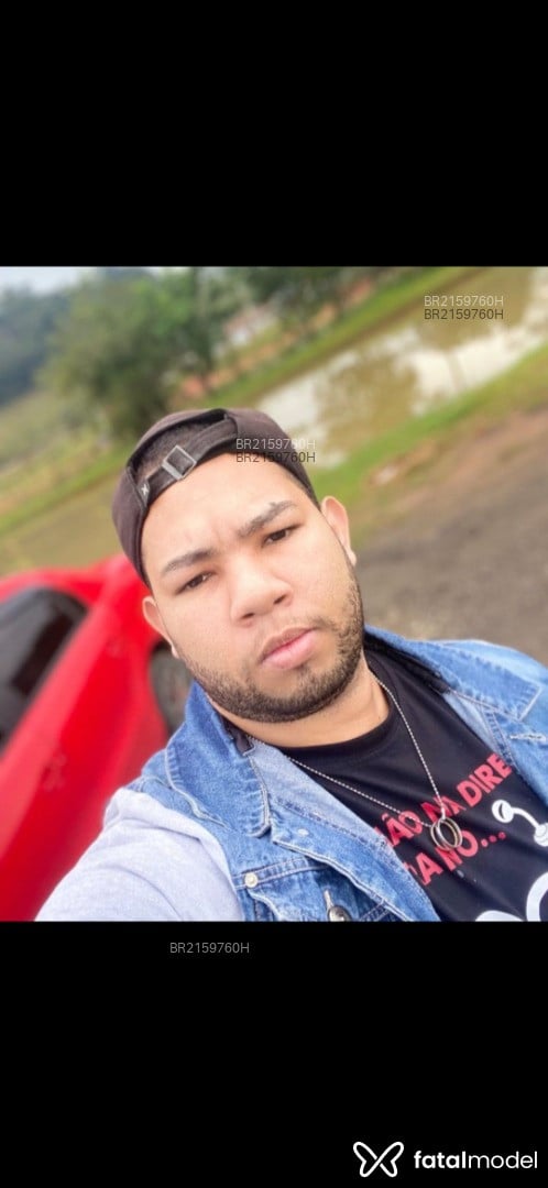 Acompanhante homem morena (o) de olhos pretos em Paraty - Larocca