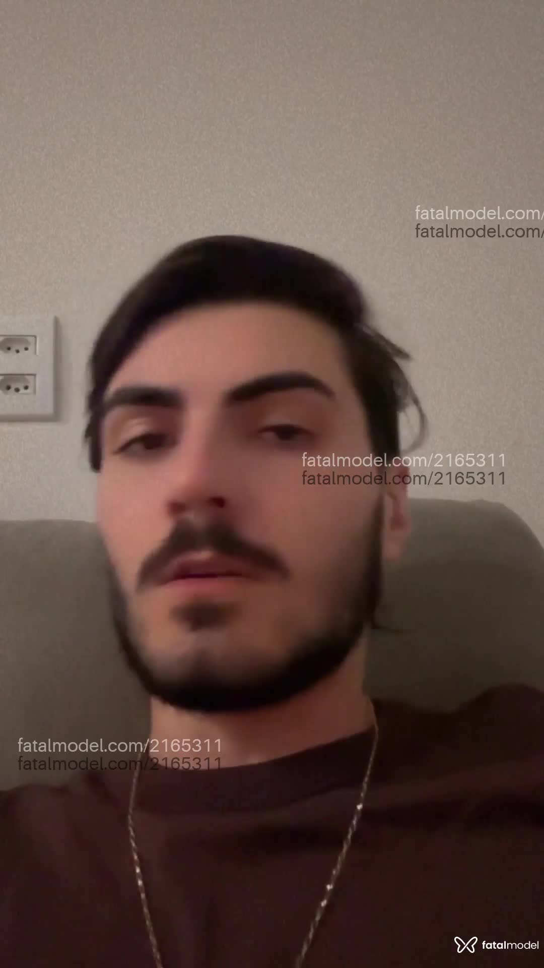 Acompanhante homem morena (o) de olhos castanhos em Balneário Camboriú - Sasha