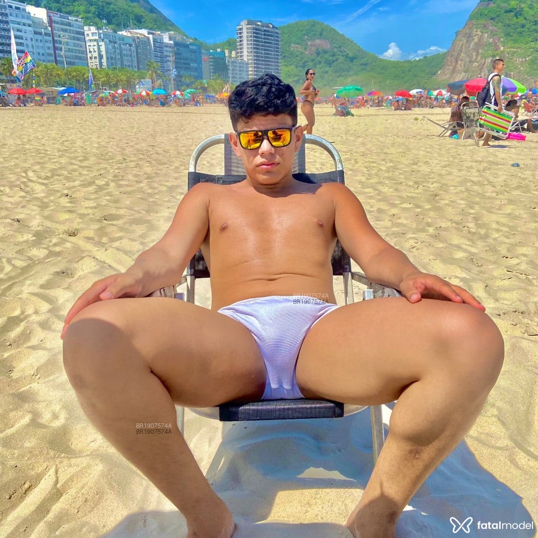 Acompanhante homem morena (o) de olhos pretos em Rio de Janeiro - Meninobenny