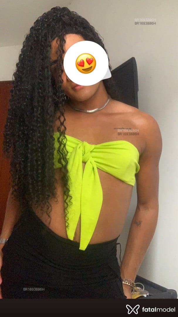 Acompanhante mulher trans morena (o) de olhos pretos - Maiara Lis Acompanhante mulher trans morena (o) de olhos pretos - Maiara Lis