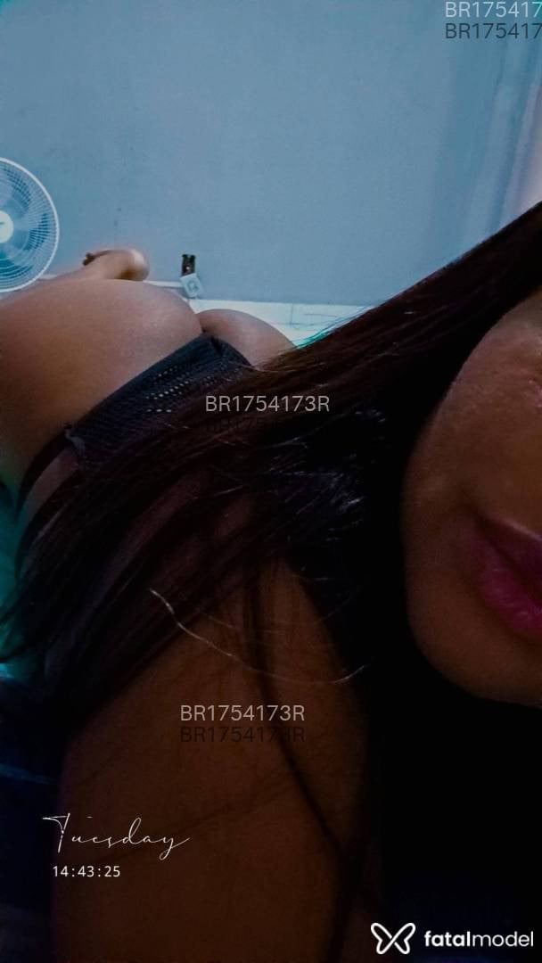 Acompanhante mulher com cabelo castanho de olhos castanhos em Juiz de Fora Acompanhante mulher com cabelo castanho de olhos castanhos em Juiz de Fora - Mariana