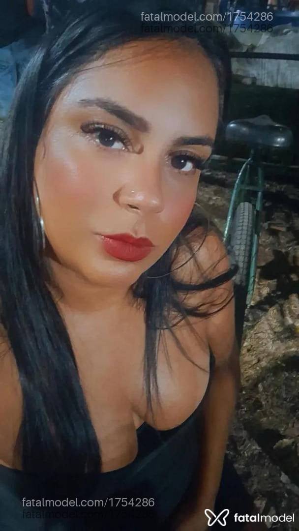 Acompanhante mulher morena (o) de olhos pretos em Coronel Fabriciano Acompanhante mulher morena (o) de olhos pretos em Coronel Fabriciano - Lívia