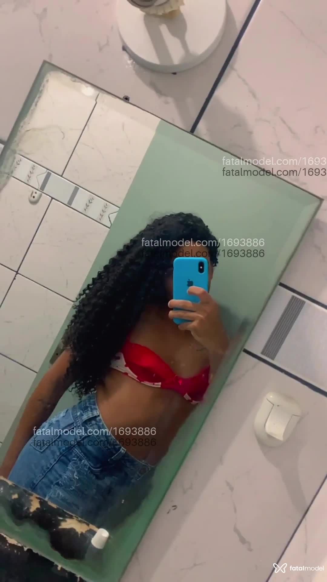 Acompanhante mulher trans morena (o) de olhos pretos - Maiara Lis Acompanhante mulher trans morena (o) de olhos pretos - Maiara Lis
