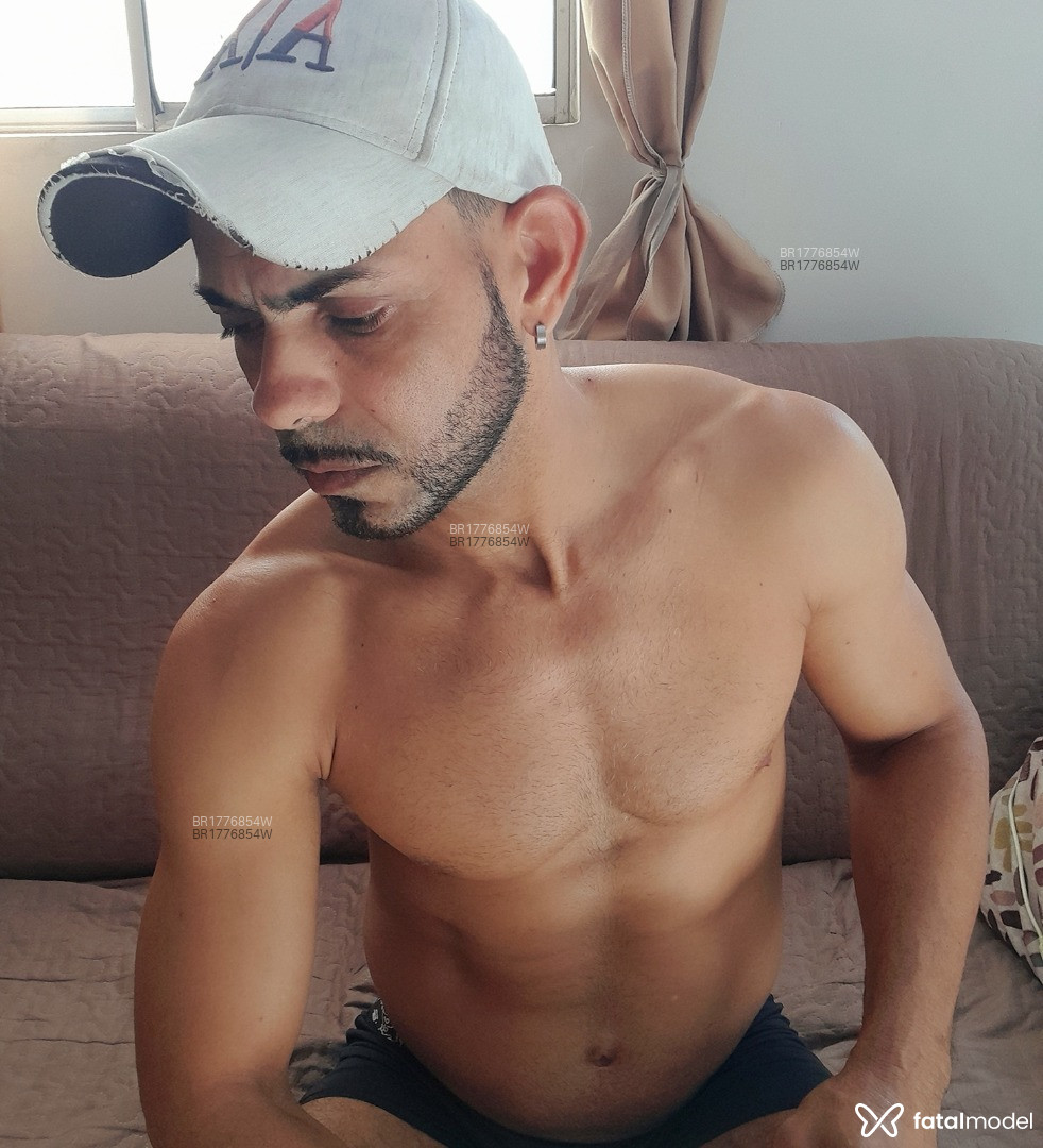 Acompanhante homem morena (o) de olhos castanhos em Virtual - Marcos
