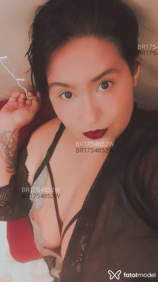Acompanhante mulher morena (o) de olhos castanhos em Rio de Janeiro - Juliana