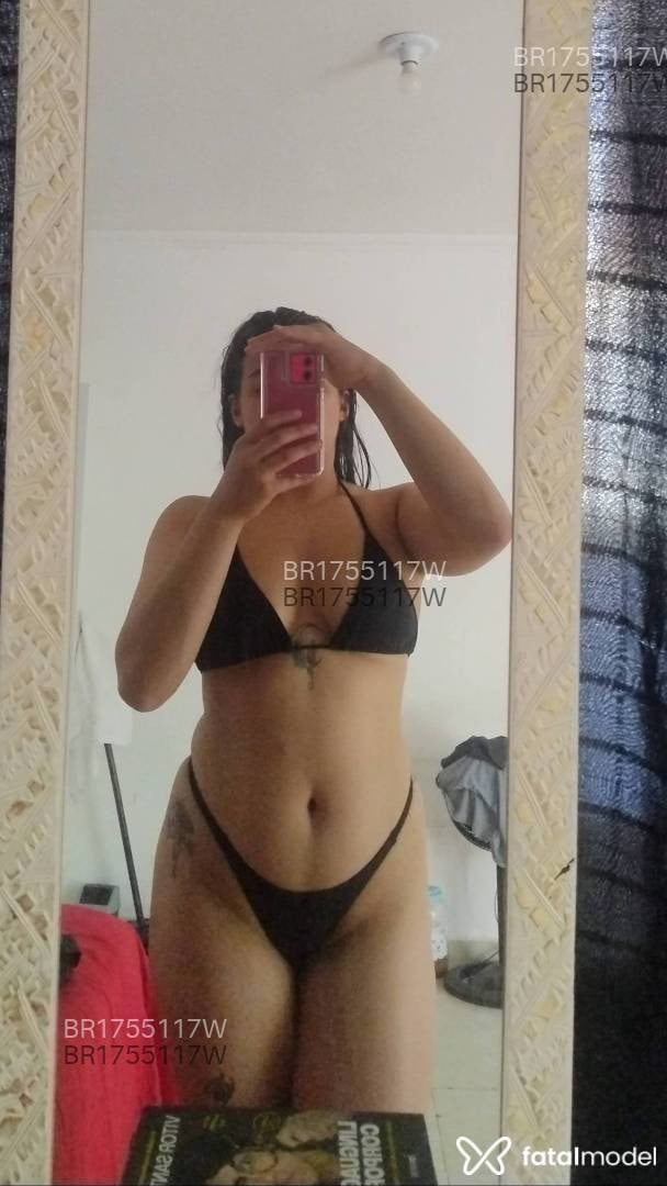 Acompanhante mulher morena (o) de olhos castanhos em São Paulo Acompanhante mulher morena (o) de olhos castanhos em São Paulo - Brenda